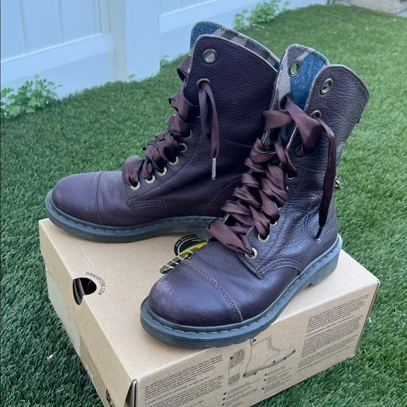 Dr. Martens Aimilie Size 7 - Picture 3 of 11